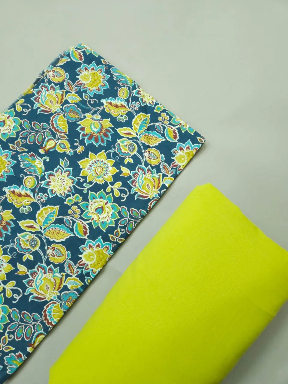Blue Shade Base Flower Print On Top With Matching Solid Bottom